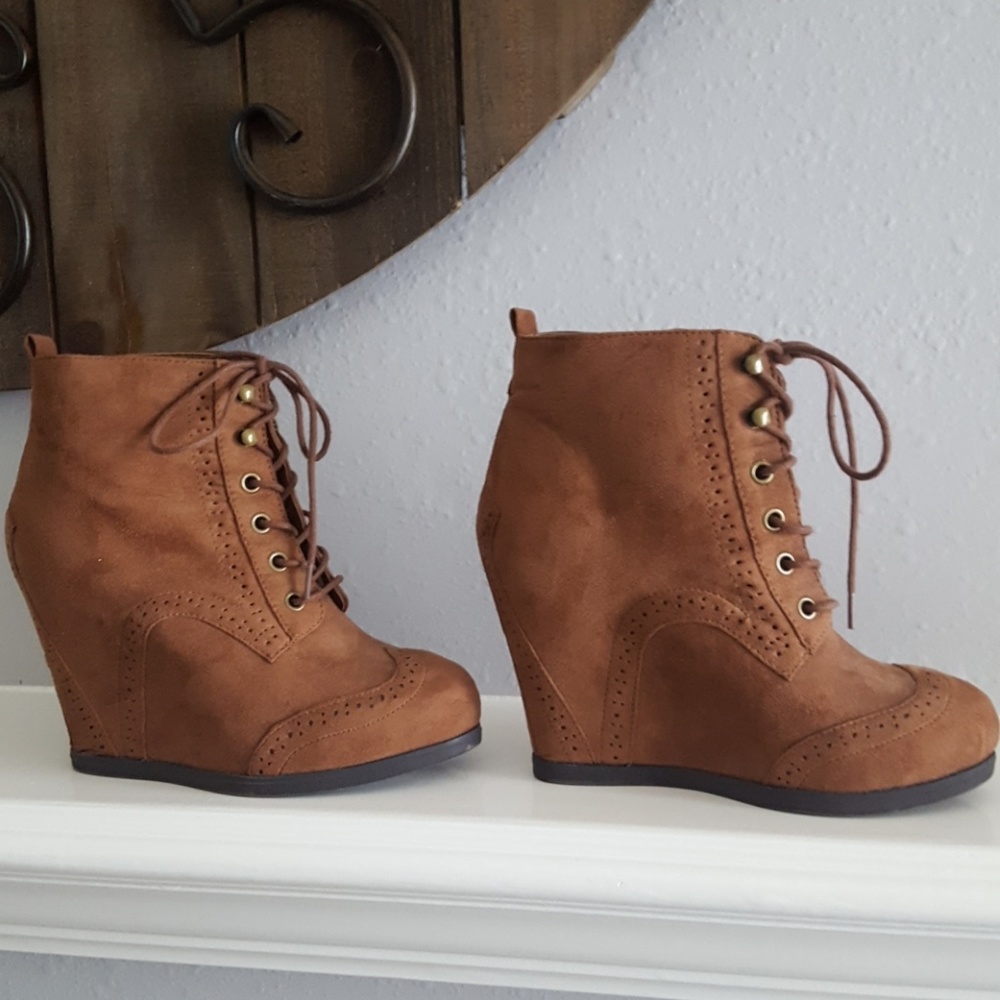 Wedge booties